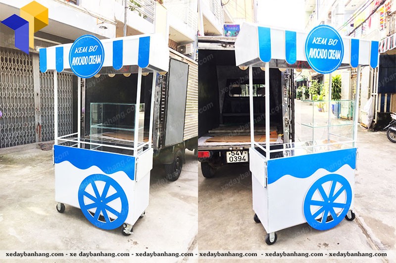 tủ bán kem đường phố