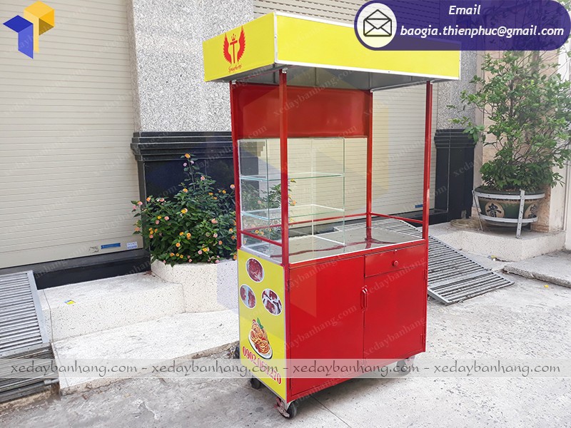 xe đẩy bán thức ăn nhanh