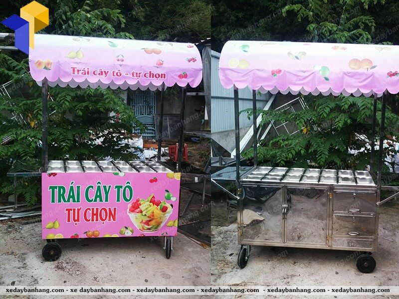 xe đẩy bán trái cây vỉa hè