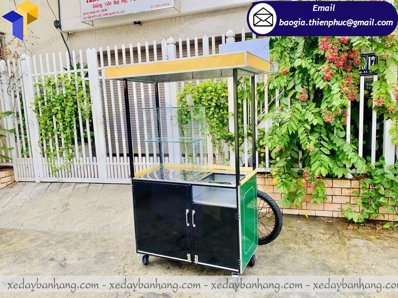 mua xe bán bánh mì lưu động