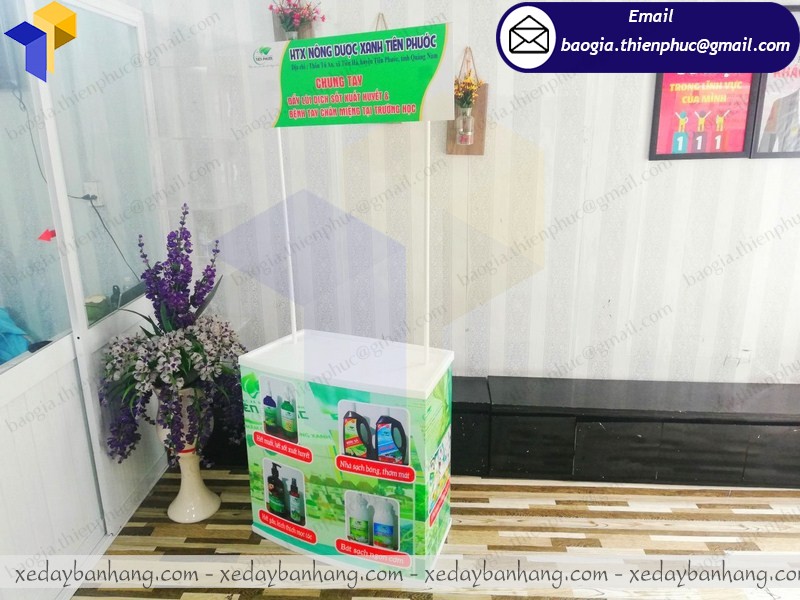 quầy sampling bằng nhựa