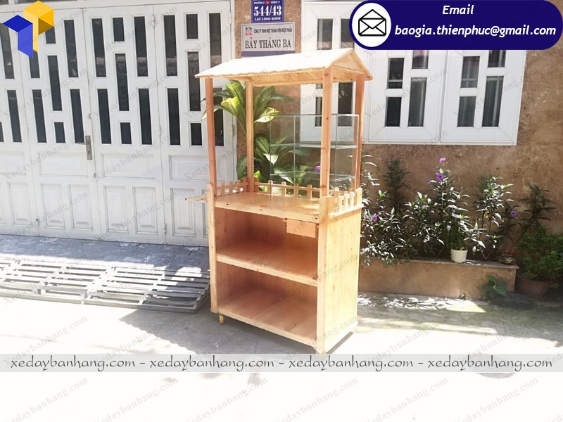 tủ bán sinh tố bằng gỗ