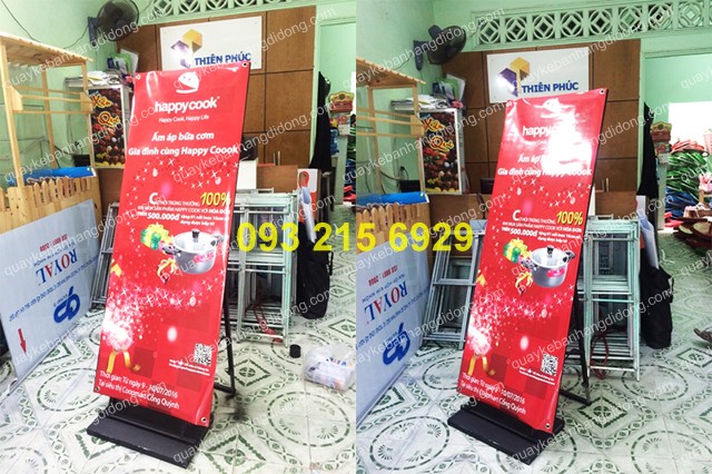 standee chan dung bang sat