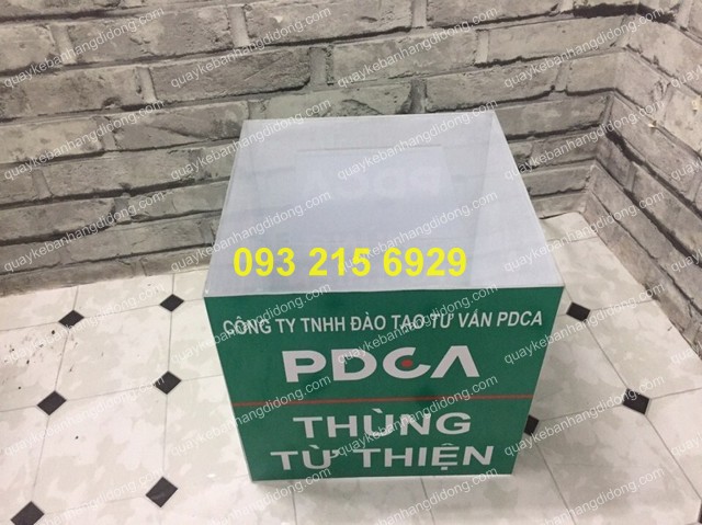 thung mica boc tham