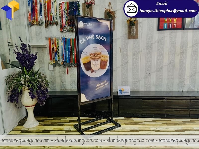 báo giá bảng hiệu khung sắt đứng
