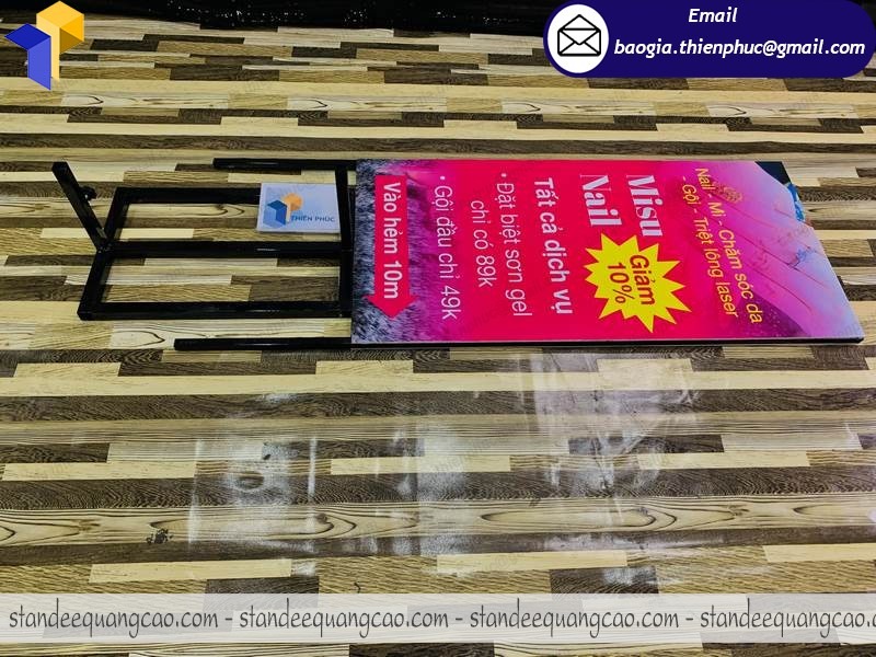 báo giá standee quảng cáo spa