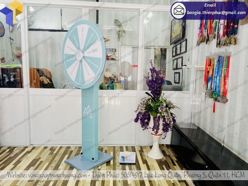 báo giá vòng quay may mắn chân trụ