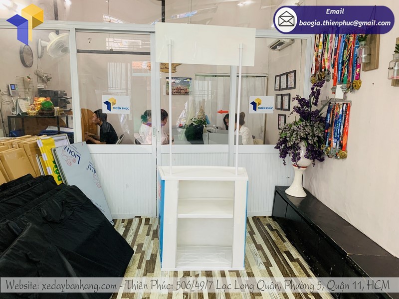 booth nhựa sampling giá rẻ tốt