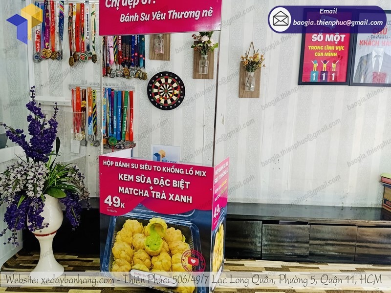 booth sampling bán hàng bằng sắt