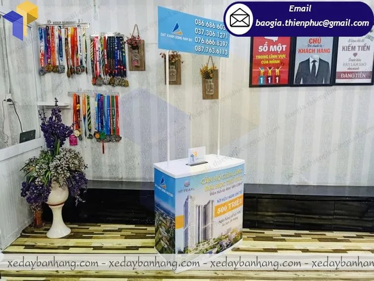booth sampling siêu thị bằng nhựa