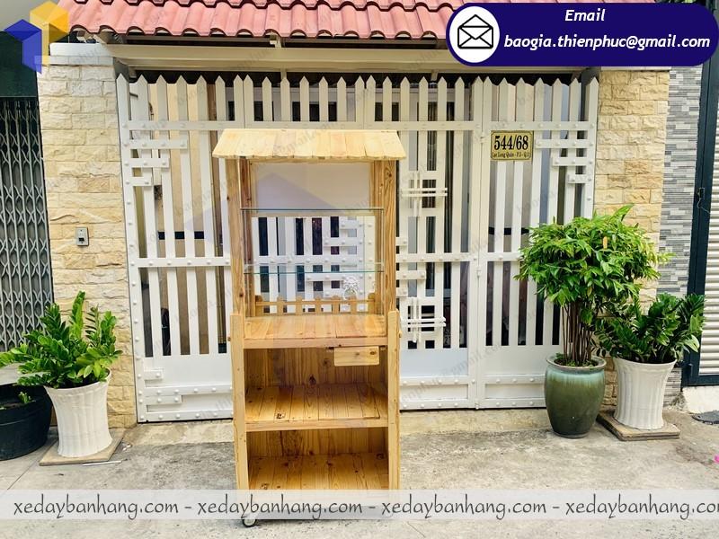 xe gỗ bán bánh mì giá rẻ