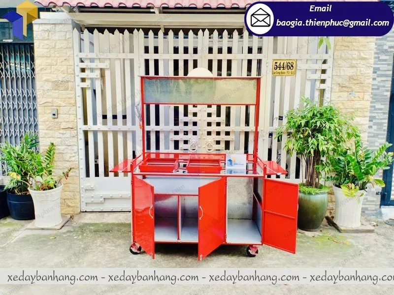 gia công tủ bán gà rán bằng sắt