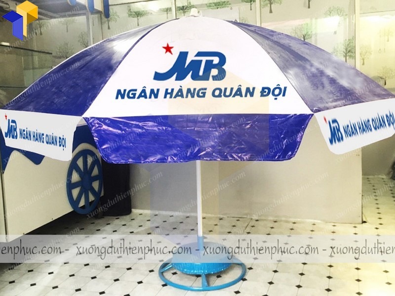 hình ảnh ô dù che sự kiện giá rẻ