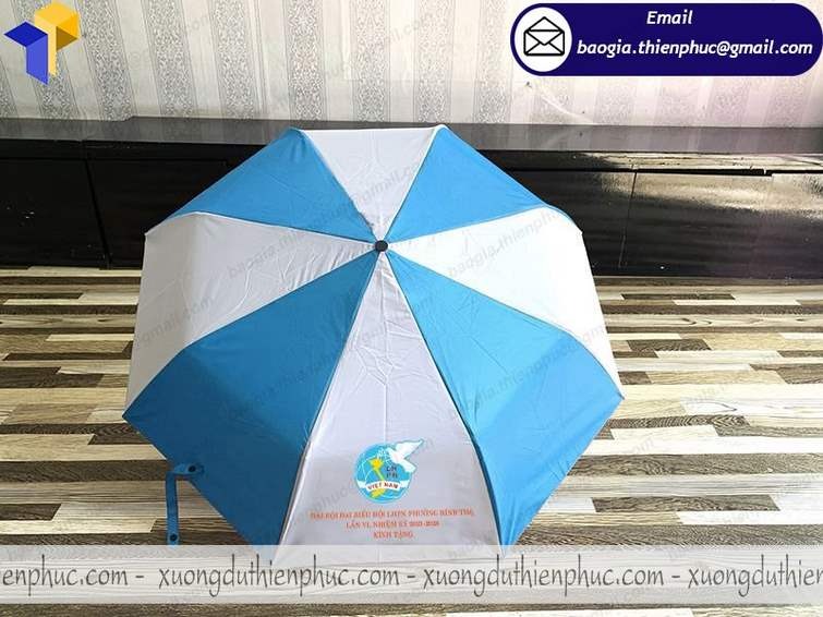 hình ảnh ô dù in logo quà tặng