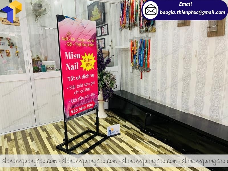 hình ảnh standee quảng cáo spa