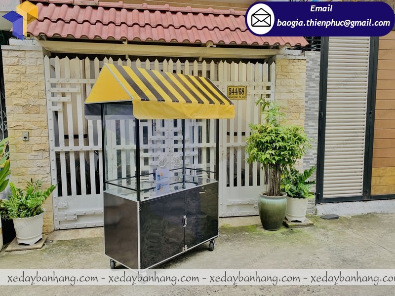 hình ảnh tủ bán cá viên chiên
