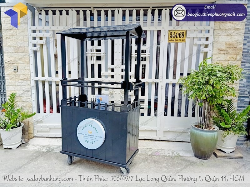 hình ảnh tủ xe trà sữa bằng gỗ