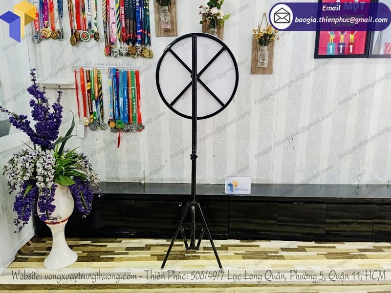 hình ảnh vòng quay may mắn chân xếp