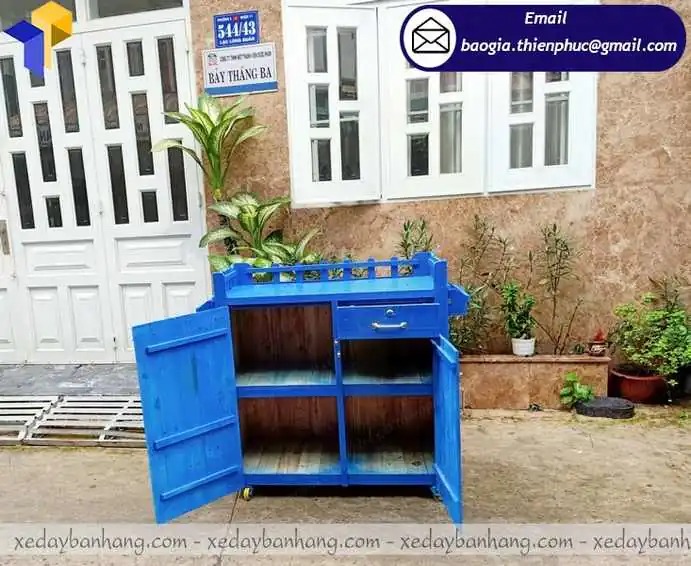 hình ảnh xe bán cafe bằng gỗ
