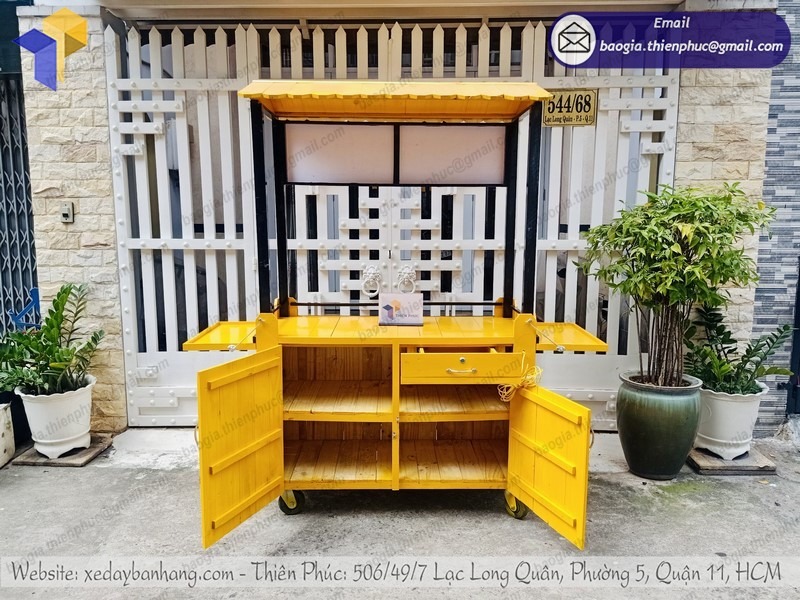 hình ảnh xe bán sinh tố bằng gỗ