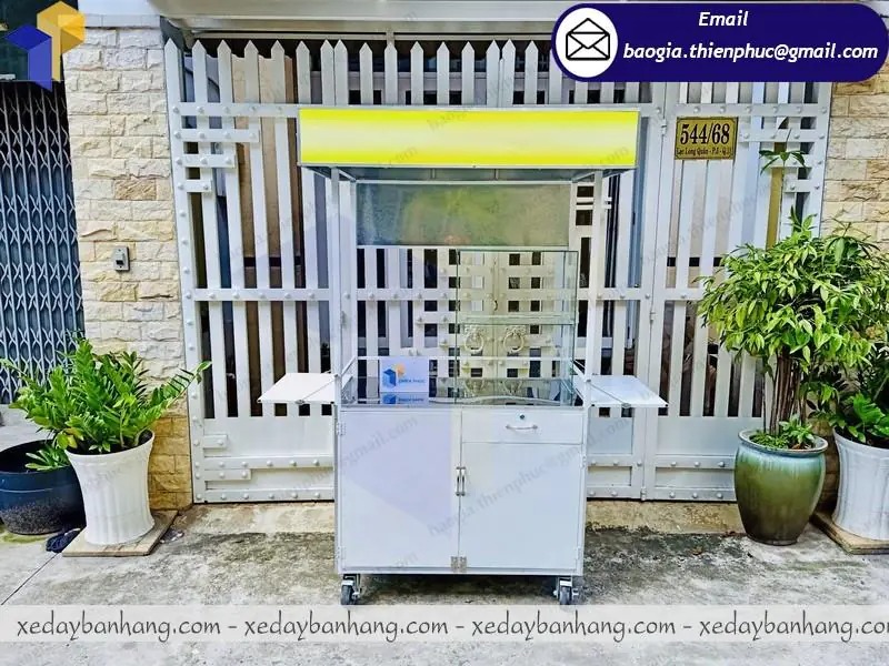 hình ảnh xe bán trà bí đao hạt chia