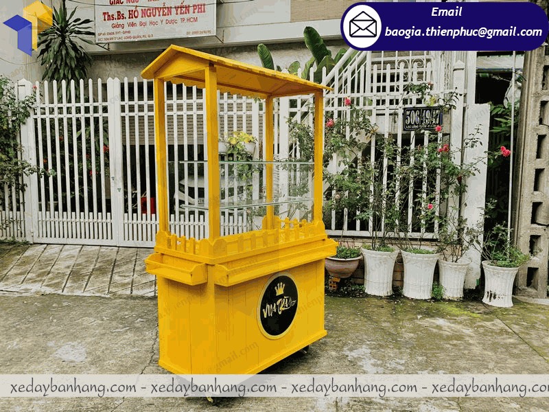hình ảnh xe bán trà sữa gỗ giá rẻ