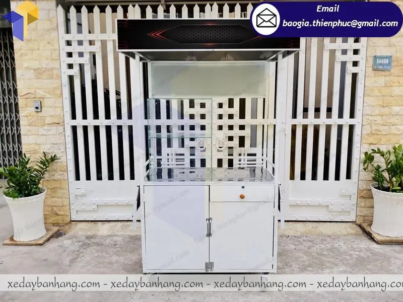 hình ảnh xe inox bán cá viên chiên