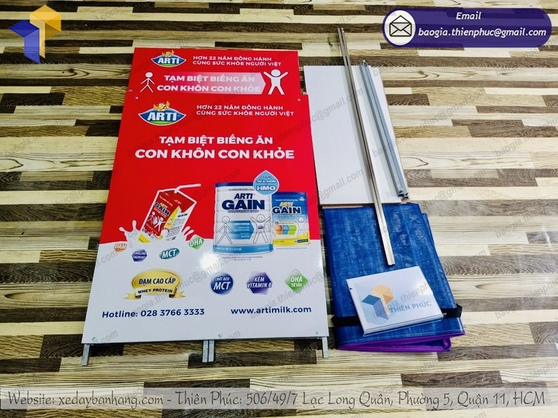 mẫu booth sampling sắt giá rẻ đẹp
