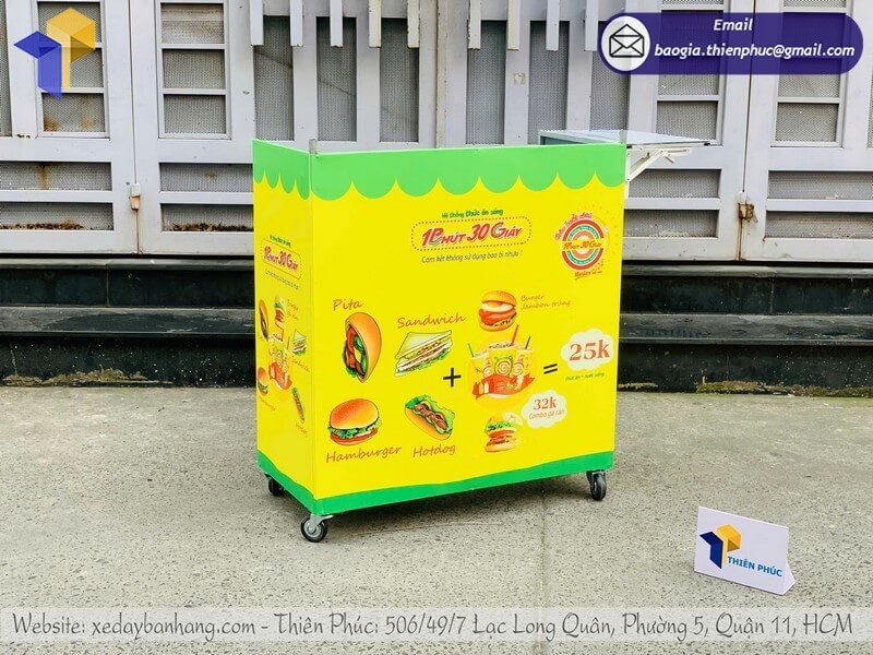 Mua tủ bán bánh mì gấp gọn di động in logo gấp mở tiện lợi