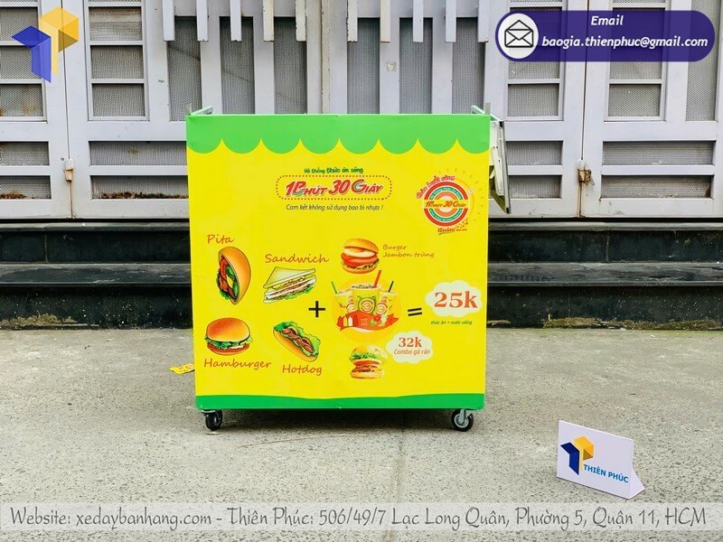 Mua tủ bán bánh mì gấp gọn di động in logo có bánh xe 360 độ