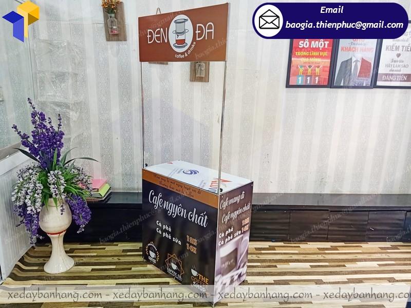 quầy sắt bán cafe giao tận nhà