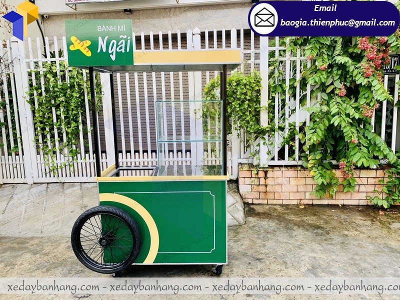 quầy bán bánh mì giá rẻ