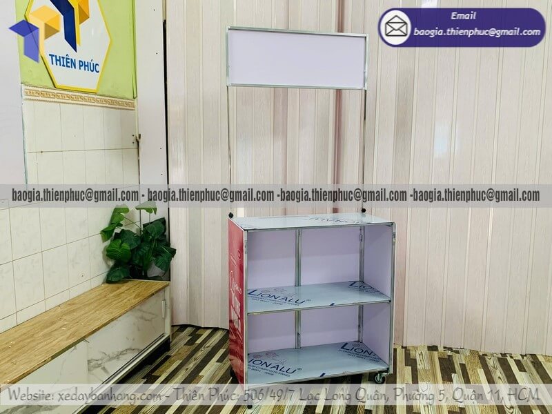 Quầy sắt PG tiếp thị quảng cáo mặt hàng mới siêu thị chuyên nghiệp phục vụ thương hiệu lớn