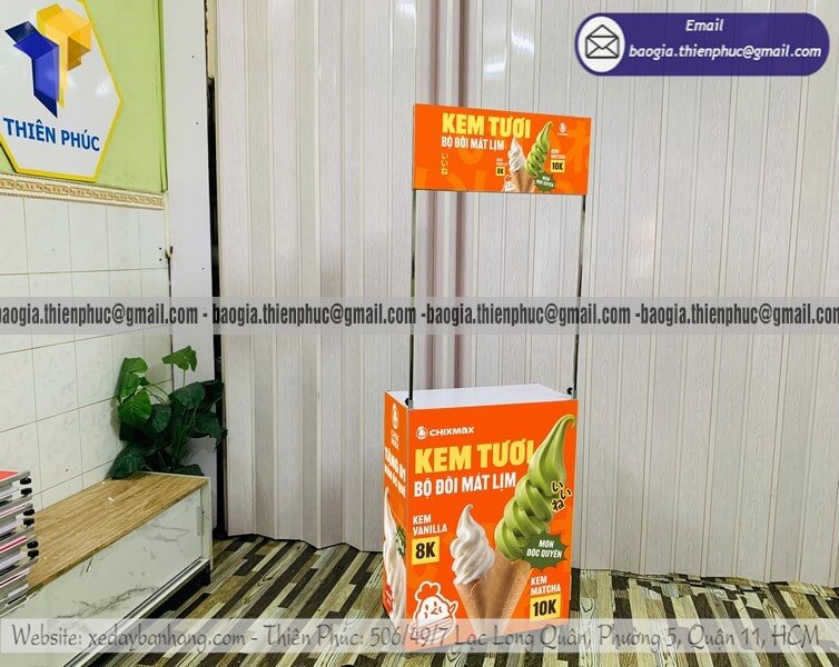 Quầy sắt trưng bày sampling mẫu mới cho siêu thị cho chương trình dùng thử sản phẩm