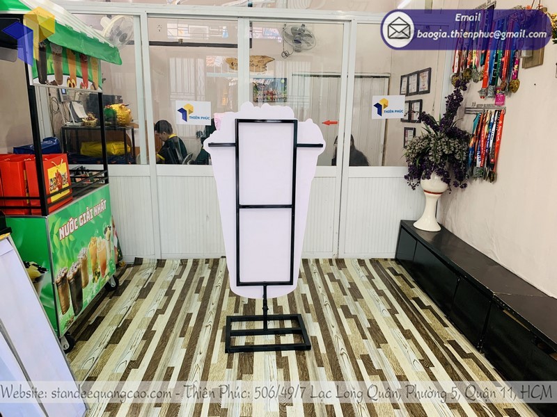 standee mockup mô hình giá tốt