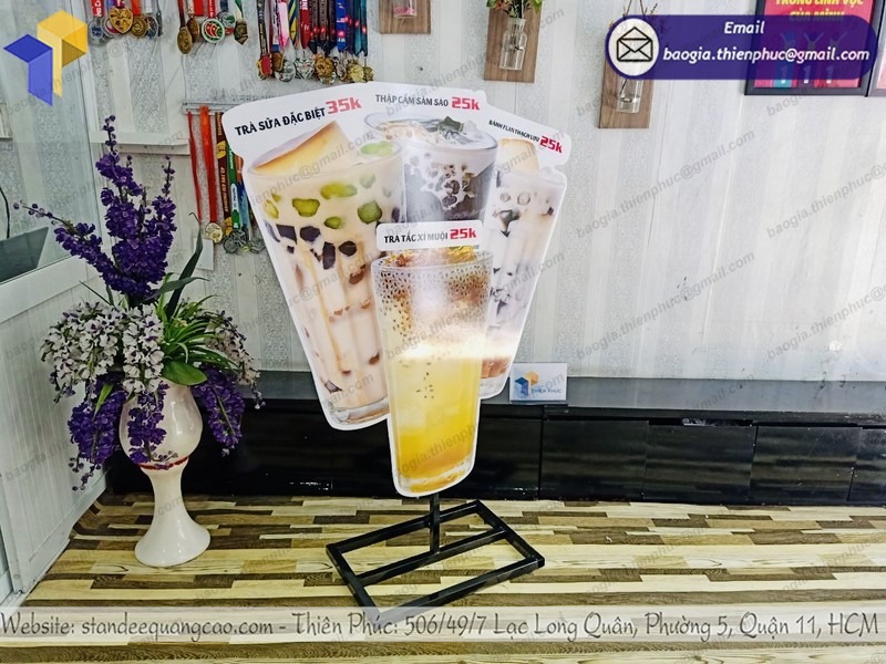 thiết kế biển hiệu hình ly trà sữa