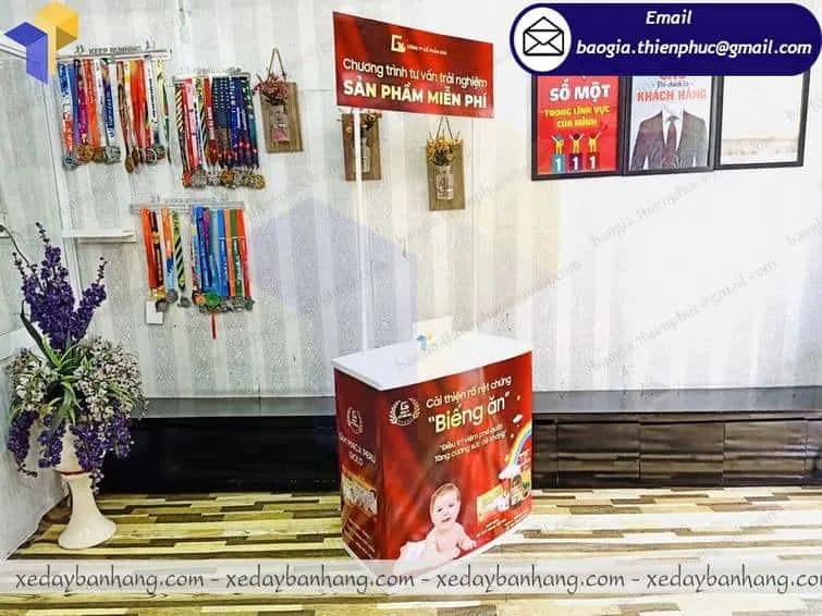thiết kế booth nhựa lắp ráp