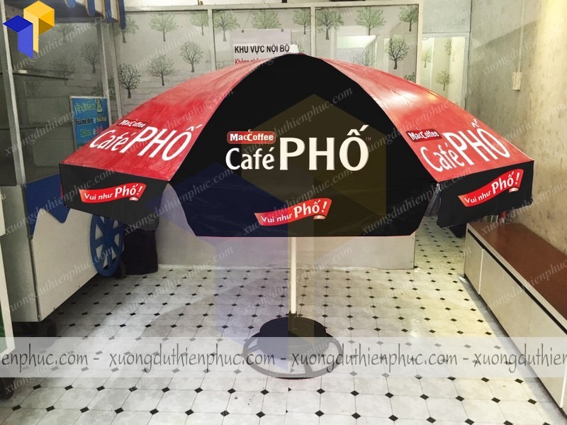 thiết kế dù quảng cáo quán cafe