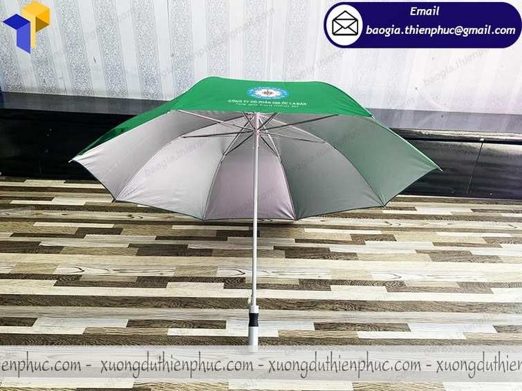 thiết kế ô dù in logo thương hiệu