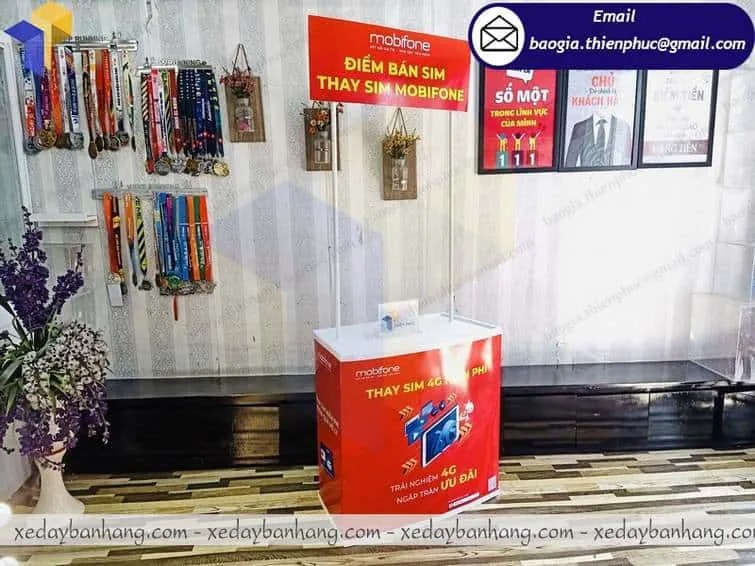 thiết kế quầy bán hàng bằng nhựa