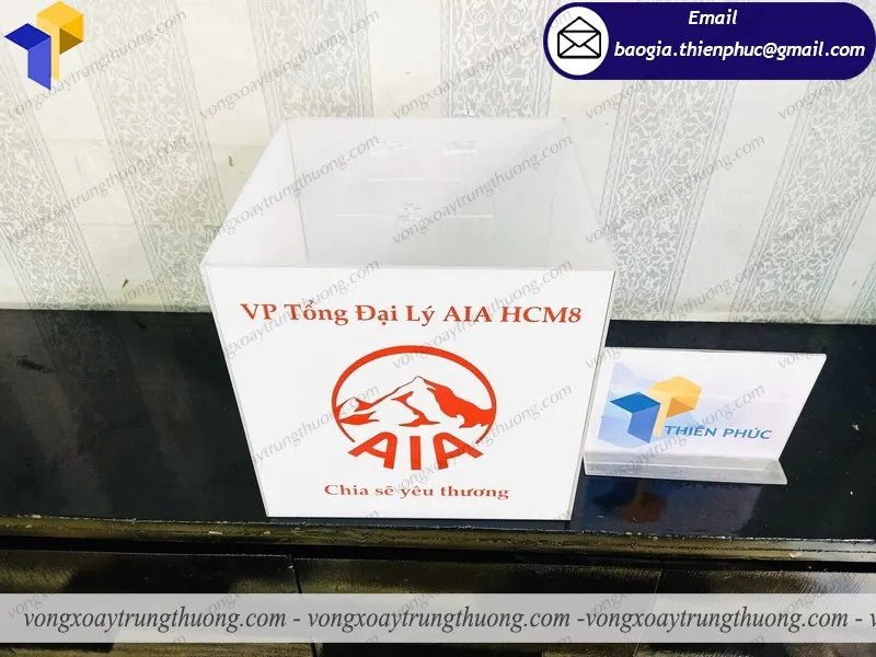 thiết kế thùng từ thiện mica