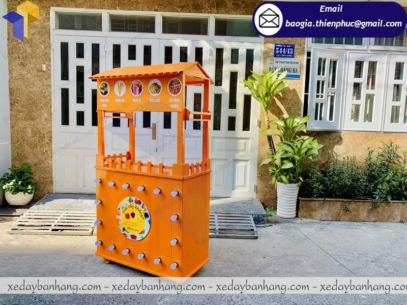 xe gỗ bán sinh tố nước ép