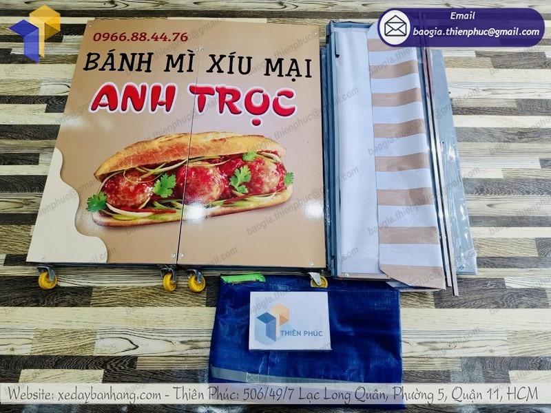 trang trí xe đẩy bán bánh mì