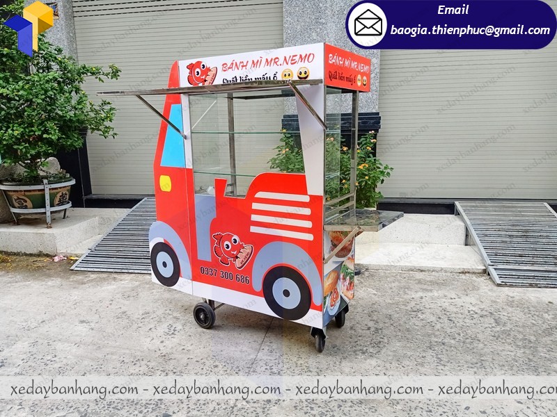 tủ bán bánh mì chả cá hcm