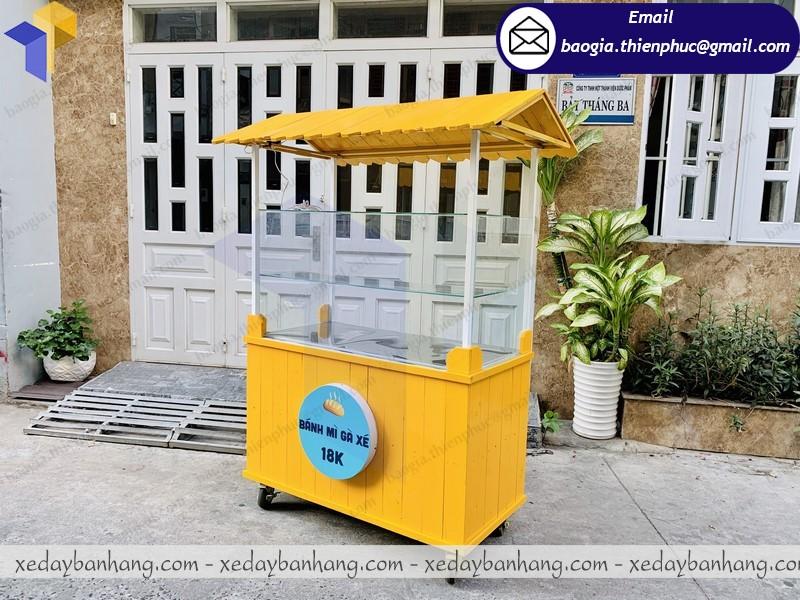 xe gỗ bán bánh mì giá rẻ