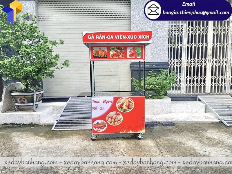 xe bán chả cá viên chiên