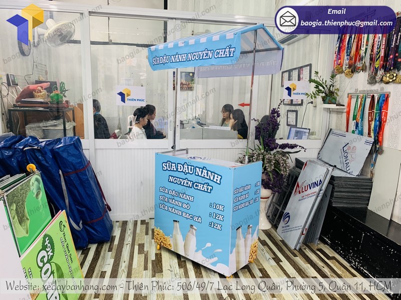 xe bán sữa đậu nành vỉa hè tphcm