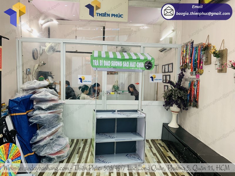 xe bán trà bí đao hạt chia tốt