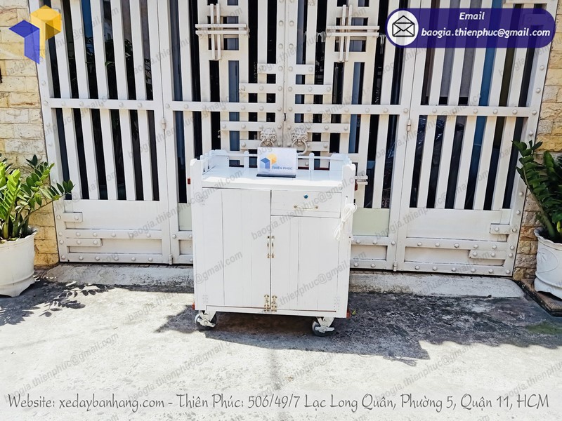 xe bán trà sữa bằng gỗ đẹp