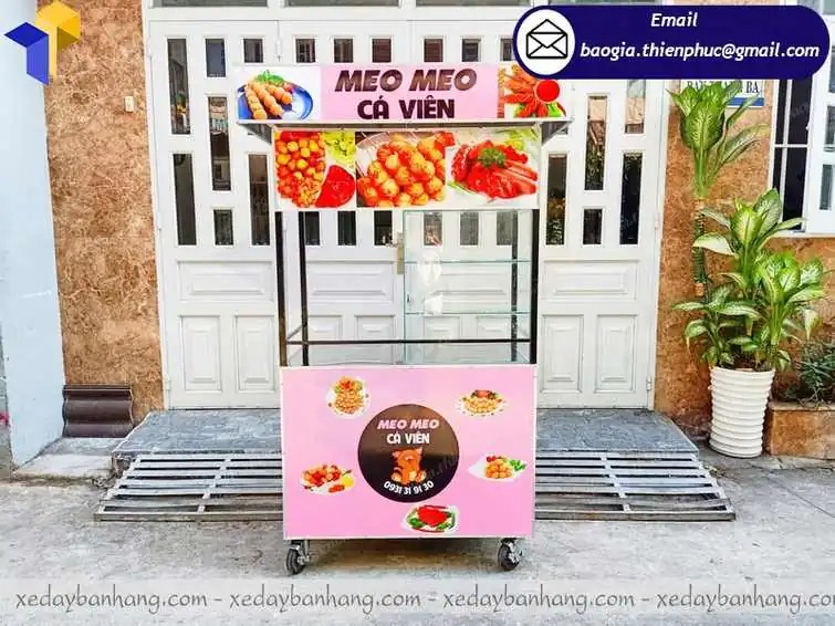 xe đẩy bán cá viên chiên